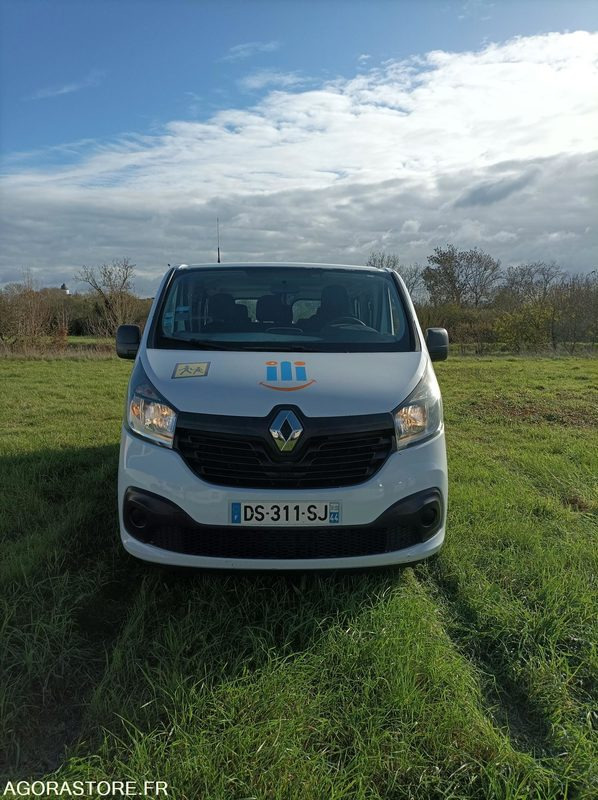 DS-311-SJ - Roulant - RENAULT TRAFIC - VP - 331 363 Kms - Minibus, Pulmino: foto 3 DS-311-SJ - Roulant - RENAULT TRAFIC - VP - 331 363 Kms - Minibus, Pulmino: foto 3