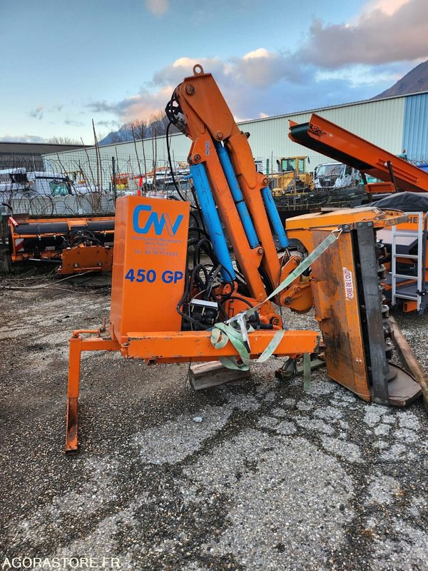 EPAREUSE FRONTALE CMV 450F 1999 - Braccio decespugliatore: foto 1 EPAREUSE FRONTALE CMV 450F 1999 - Braccio decespugliatore: foto 1