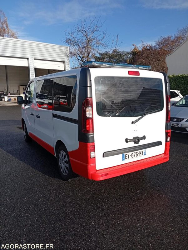 EY-676-MY - Non Roulant - RENAULT TRAFIC - VASP - 321 000 Kms - Ambulanza: foto 4 EY-676-MY - Non Roulant - RENAULT TRAFIC - VASP - 321 000 Kms - Ambulanza: foto 4