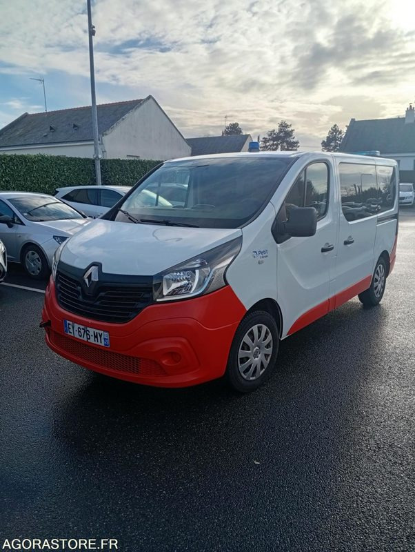EY-676-MY - Non Roulant - RENAULT TRAFIC - VASP - 321 000 Kms - Ambulanza: foto 1 EY-676-MY - Non Roulant - RENAULT TRAFIC - VASP - 321 000 Kms - Ambulanza: foto 1