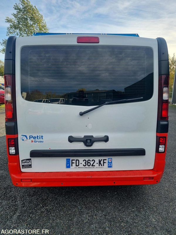 FD-362-KF - Non Roulant - RENAULT TRAFIC III - VASP - 195 000 Kms - Ambulanza: foto 4 FD-362-KF - Non Roulant - RENAULT TRAFIC III - VASP - 195 000 Kms - Ambulanza: foto 4