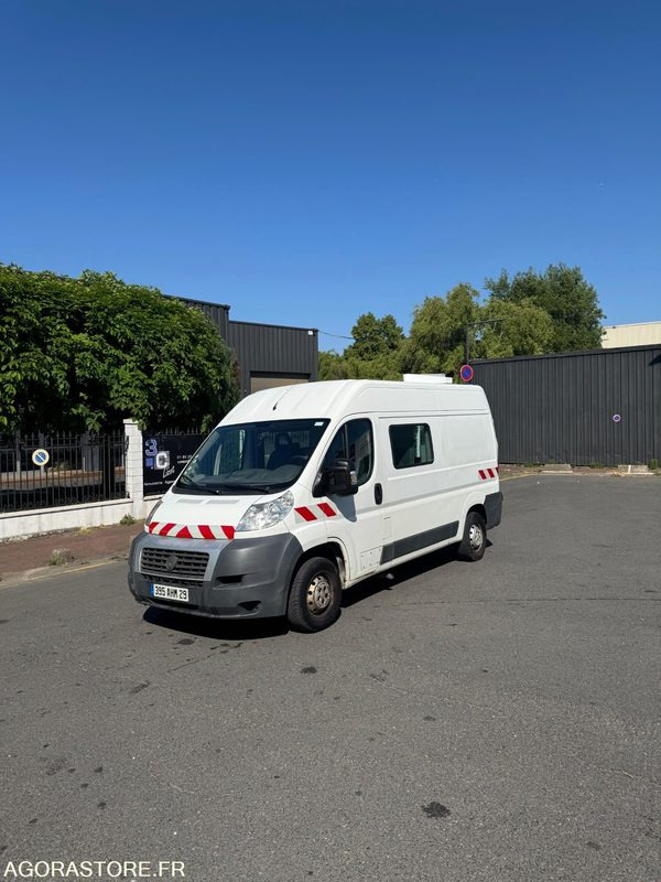 FIAT DUCATO 133 000 KM 7 PLACES - Furgone chiuso: foto 2 FIAT DUCATO 133 000 KM 7 PLACES - Furgone chiuso: foto 2