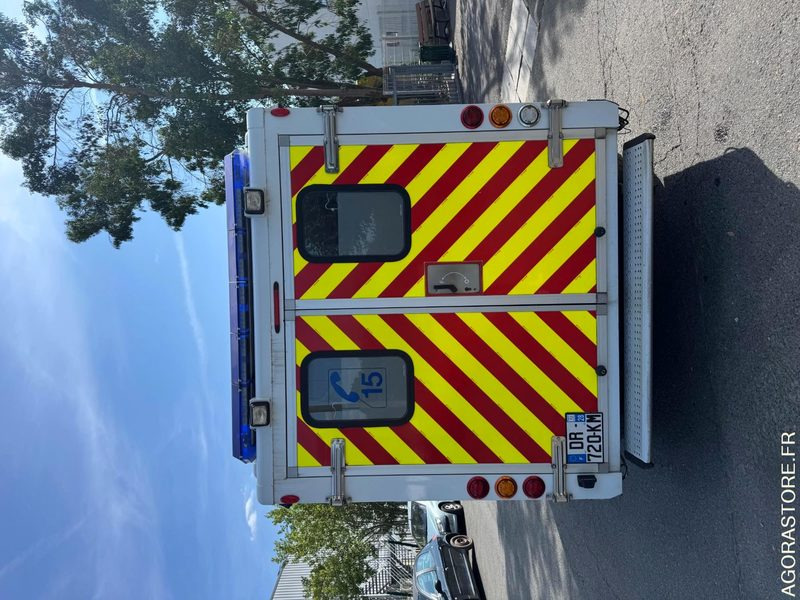 FIAT DUCATO SAMU / AMBULANCE - 2009 - 240 000 KM - Ambulanza: foto 4 FIAT DUCATO SAMU / AMBULANCE - 2009 - 240 000 KM - Ambulanza: foto 4