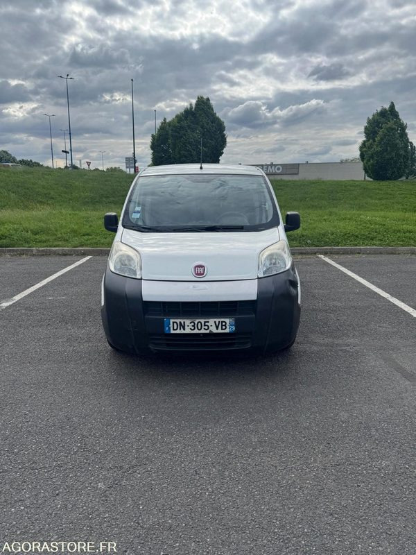 FIAT FIORINO 140 000 KM ANNÉE 2015 - Furgoncino: foto 1 FIAT FIORINO 140 000 KM ANNÉE 2015 - Furgoncino: foto 1