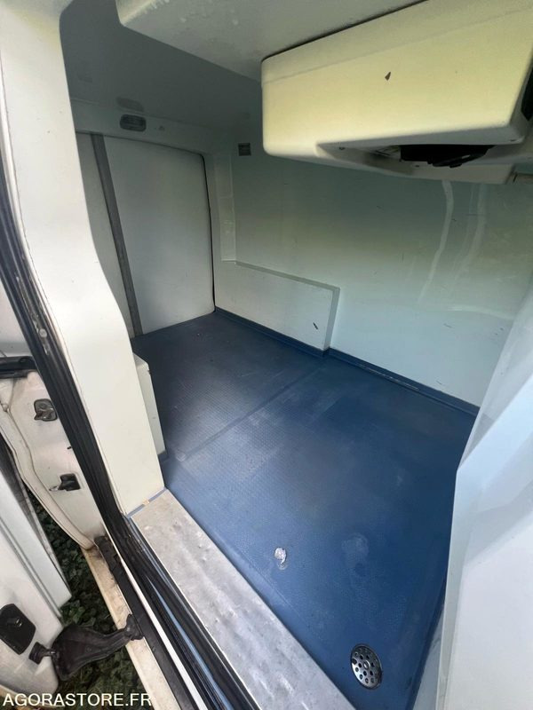 FIAT- SCUDO - 2016 - 230 000 KM - FRIGORIFIQUE MULTI TEMPERATURE - Furgone frigo: foto 4 FIAT- SCUDO - 2016 - 230 000 KM - FRIGORIFIQUE MULTI TEMPERATURE - Furgone frigo: foto 4