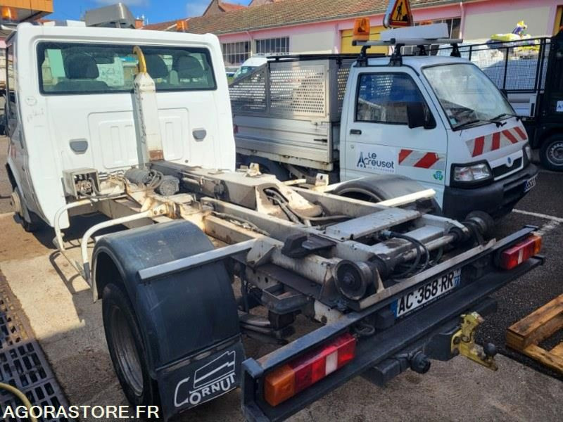 FORD transit avec système ampirol (sans contrôle technique) - Furgone ribaltabile: foto 3 FORD transit avec système ampirol (sans contrôle technique) - Furgone ribaltabile: foto 3