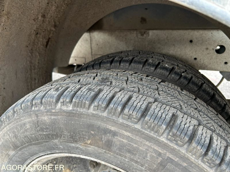 Leasing di FOURGON RENAULT MASTER BENNE - 3 PLACES - 2014 / 207 458 KM (00947-M23950) FOURGON RENAULT MASTER BENNE - 3 PLACES - 2014 / 207 458 KM (00947-M23950): foto 9 Leasing di FOURGON RENAULT MASTER BENNE - 3 PLACES - 2014 / 207 458 KM (00947-M23950) FOURGON RENAULT MASTER BENNE - 3 PLACES - 2014 / 207 458 KM (00947-M23950): foto 9