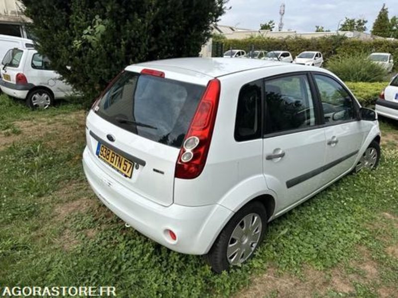 Ford Fiesta - 938BTN57 - Autovettura: foto 4 Ford Fiesta - 938BTN57 - Autovettura: foto 4