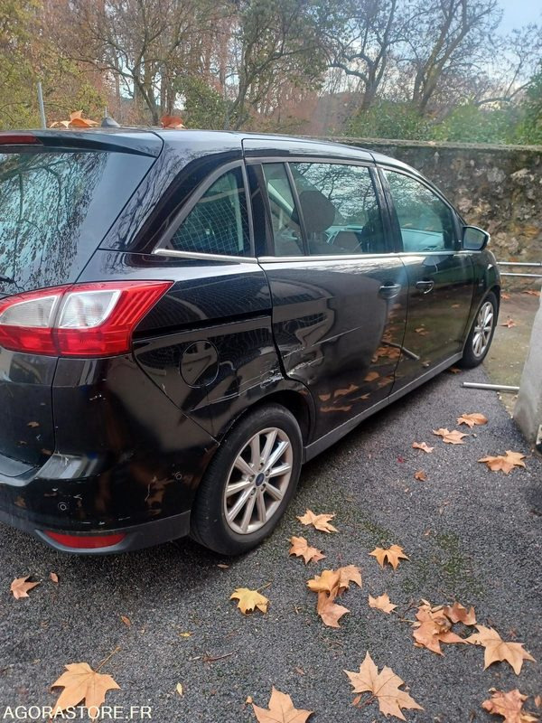 Ford Grand C-Max - 2018 - 182000 - EV-177-QQ - Autovettura: foto 4 Ford Grand C-Max - 2018 - 182000 - EV-177-QQ - Autovettura: foto 4