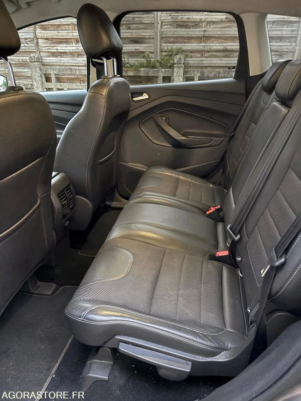 Ford Kuga 2.0l Tdci Powershift 4x4 - 2016 - 270 000km - Autovettura: foto 5 Ford Kuga 2.0l Tdci Powershift 4x4 - 2016 - 270 000km - Autovettura: foto 5