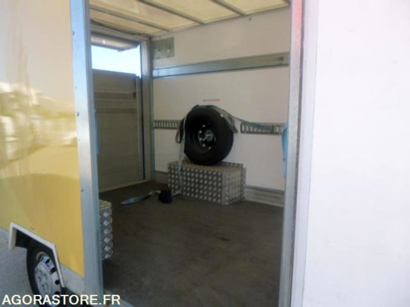 Fiat DUCATO HAYON PACK CARBURANT GNV+SP PETITE CAPACITE - Furgone: foto 4 Fiat DUCATO HAYON PACK CARBURANT GNV+SP PETITE CAPACITE - Furgone: foto 4