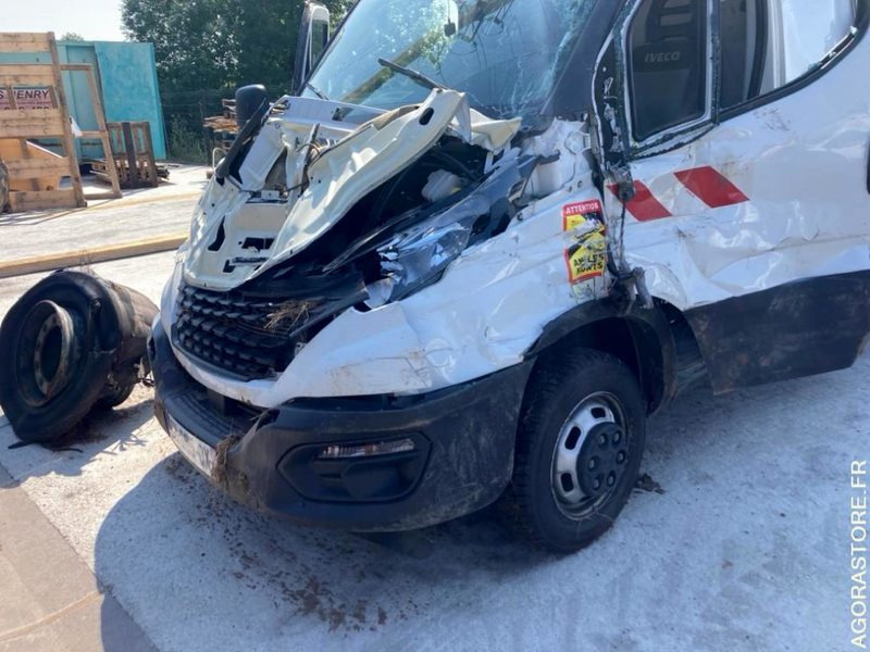 IVECO DAILY 50C18 NACELLE VERSALIFT - Furgone: foto 5 IVECO DAILY 50C18 NACELLE VERSALIFT - Furgone: foto 5