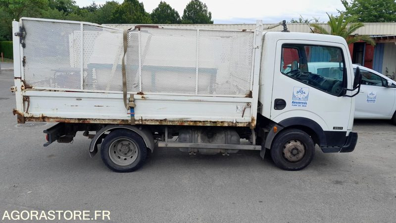 NISSAN CABSTAR DE 2007 AVEC PLATEAU 84220 KLM AVEC CONTREVISITE - Furgone: foto 2 NISSAN CABSTAR DE 2007 AVEC PLATEAU 84220 KLM AVEC CONTREVISITE - Furgone: foto 2