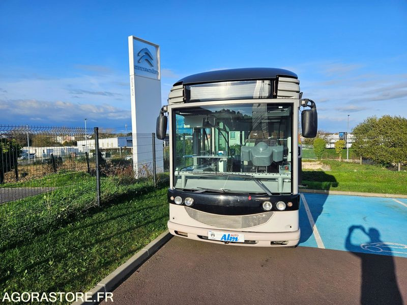 GRUAU Microbus - 2011 BON - 45500km ETAT GENERAL - Minibus, Pulmino: foto 2 GRUAU Microbus - 2011 BON - 45500km ETAT GENERAL - Minibus, Pulmino: foto 2