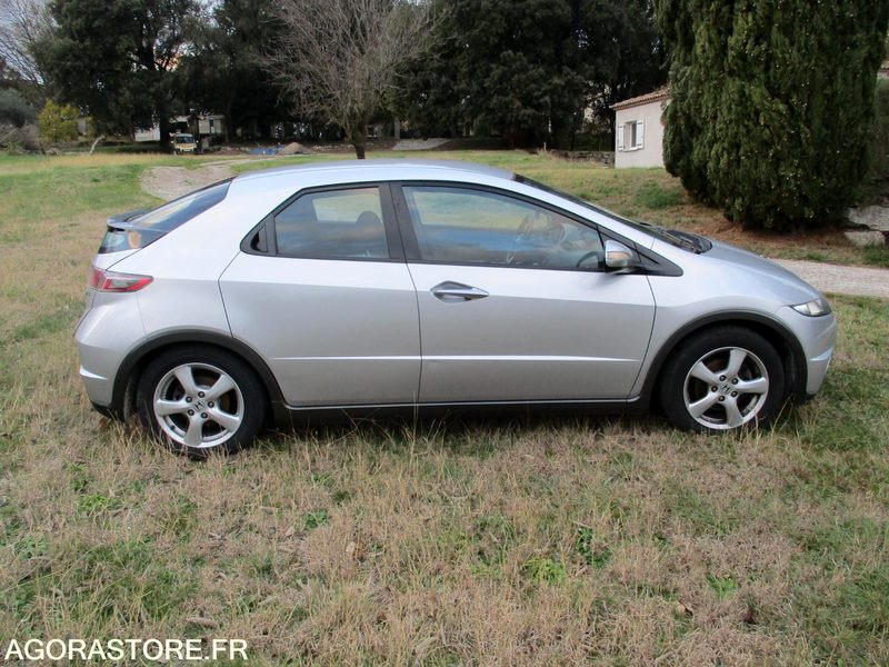 Honda Civic VIII 1.4i VTEC 100Cv Virtuose - Autovettura: foto 5 Honda Civic VIII 1.4i VTEC 100Cv Virtuose - Autovettura: foto 5