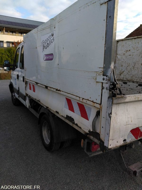 IVECO 35C13 N0 230 - Furgone ribaltabile: foto 2 IVECO 35C13 N0 230 - Furgone ribaltabile: foto 2