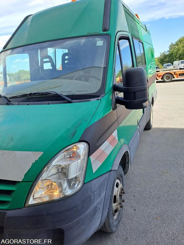 IVECO Daily 35C12 - 2008 - 168450 KM - P1507313 - Furgone chiuso: foto 2 IVECO Daily 35C12 - 2008 - 168450 KM - P1507313 - Furgone chiuso: foto 2