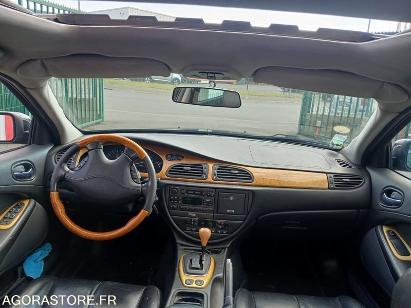 Jaguar S-Type full options - 2001 - 293400km - Autovettura: foto 5 Jaguar S-Type full options - 2001 - 293400km - Autovettura: foto 5