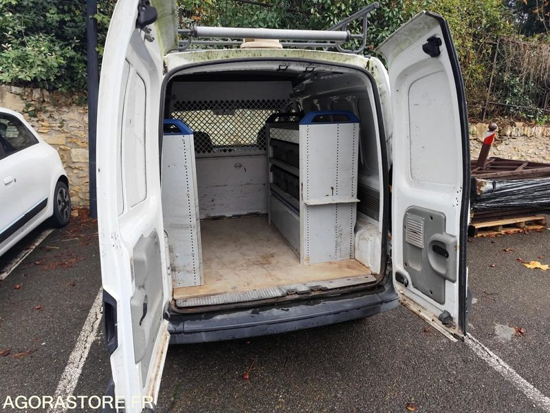 Kangoo - 2006 - 10697kms - sans carte grise (FIV) - Furgoncino: foto 4 Kangoo - 2006 - 10697kms - sans carte grise (FIV) - Furgoncino: foto 4