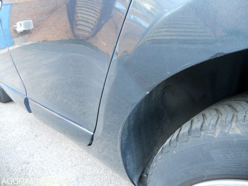 LOT 8 SLT - RENAULT MEGANE - Autovettura: foto 5 LOT 8 SLT - RENAULT MEGANE - Autovettura: foto 5