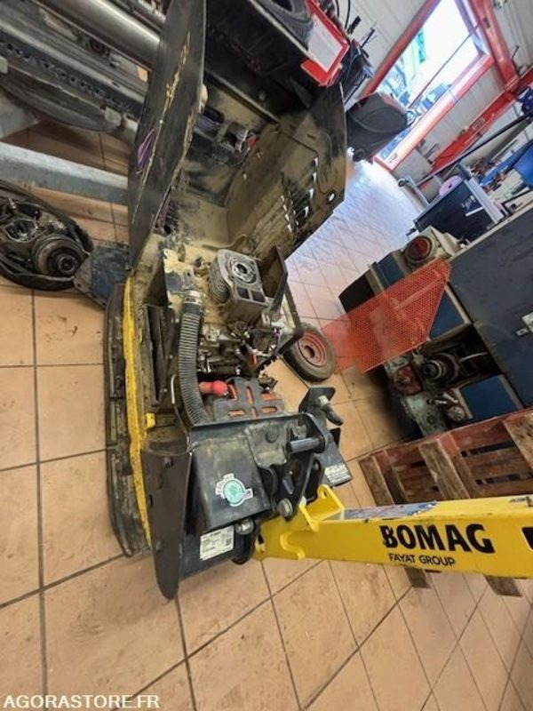 LOT DE 2 PLAQUES BOMAG BPR 60/65D/E ET BPR45/55D 2019 ET 2022 - Piastra vibrante: foto 5 LOT DE 2 PLAQUES BOMAG BPR 60/65D/E ET BPR45/55D 2019 ET 2022 - Piastra vibrante: foto 5
