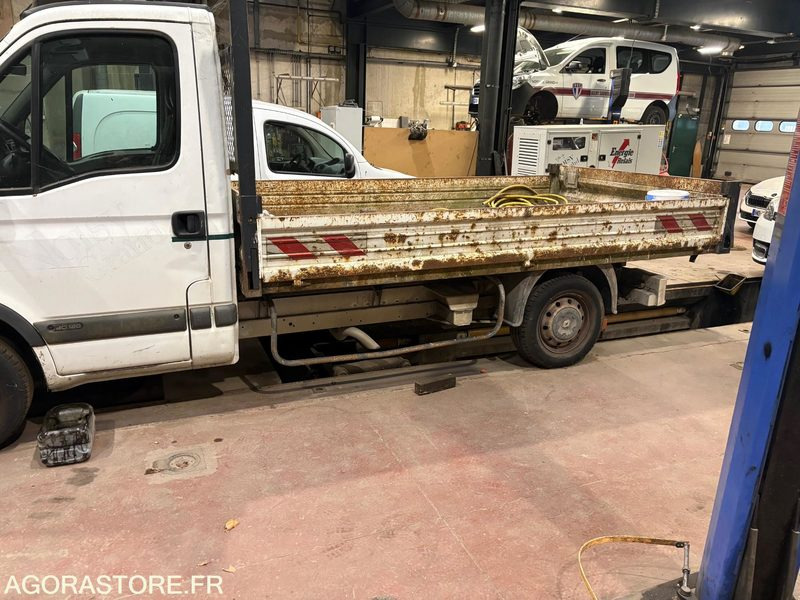 MASTER BENNE - 2008 - 188000kms - Furgone ribaltabile: foto 3 MASTER BENNE - 2008 - 188000kms - Furgone ribaltabile: foto 3