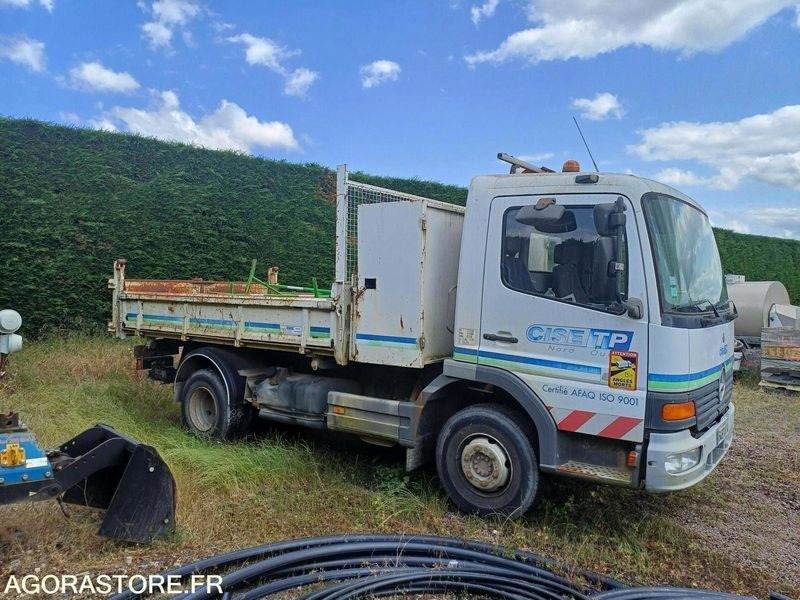 MERCEDES - ATEGO B 918 BENNE AVEC COFFRE - 2002 / 321065KMS (09/2019) - 6487XW14 - Autocarro ribaltabile: foto 3 MERCEDES - ATEGO B 918 BENNE AVEC COFFRE - 2002 / 321065KMS (09/2019) - 6487XW14 - Autocarro ribaltabile: foto 3