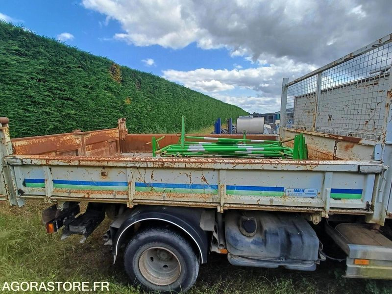 MERCEDES - ATEGO B 918 BENNE AVEC COFFRE - 2002 / 321065KMS (09/2019) - 6487XW14 - Autocarro ribaltabile: foto 4 MERCEDES - ATEGO B 918 BENNE AVEC COFFRE - 2002 / 321065KMS (09/2019) - 6487XW14 - Autocarro ribaltabile: foto 4