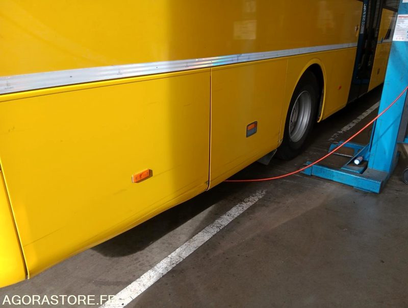 MERCEDES INTOURO N°083089 - Scuolabus: foto 3 MERCEDES INTOURO N°083089 - Scuolabus: foto 3