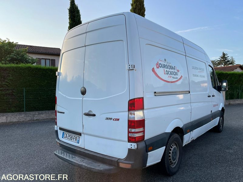 MERCEDES SPRINTER - 2007 / 182 000 KM - Furgone chiuso: foto 4 MERCEDES SPRINTER - 2007 / 182 000 KM - Furgone chiuso: foto 4