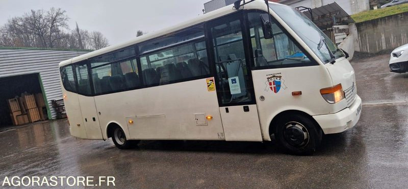 MINI-BUS MERCEDES VARIO - 127178 kms - 2000 - Minibus, Pulmino: foto 2 MINI-BUS MERCEDES VARIO - 127178 kms - 2000 - Minibus, Pulmino: foto 2