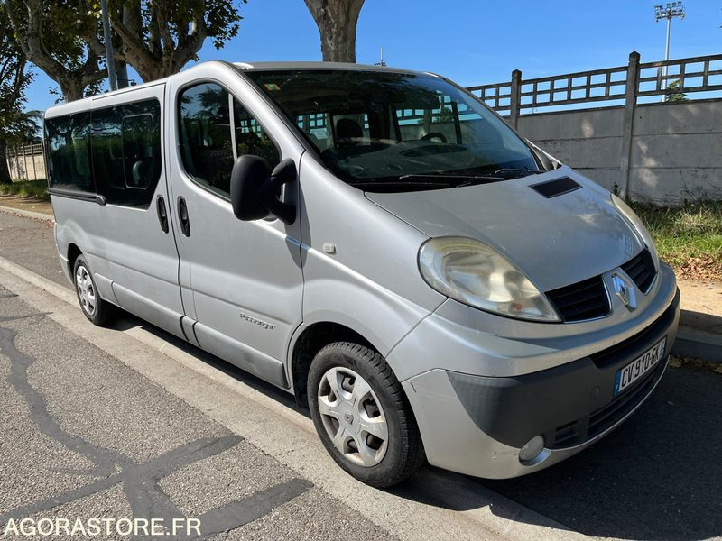 MINIBUS VL - 9 PLACES - TRAFIC - L2 H1 - 115 CH - CLIM- 165200 KMS - ATTELAGE - Minibus, Pulmino: foto 1 MINIBUS VL - 9 PLACES - TRAFIC - L2 H1 - 115 CH - CLIM- 165200 KMS - ATTELAGE - Minibus, Pulmino: foto 1
