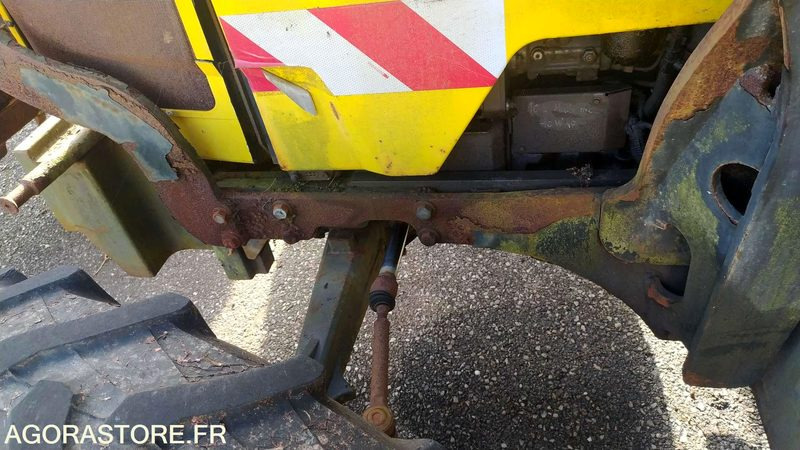 RENAULT AGRICULTURE - 2005 - 8527kms - Macchina agricola: foto 5 RENAULT AGRICULTURE - 2005 - 8527kms - Macchina agricola: foto 5