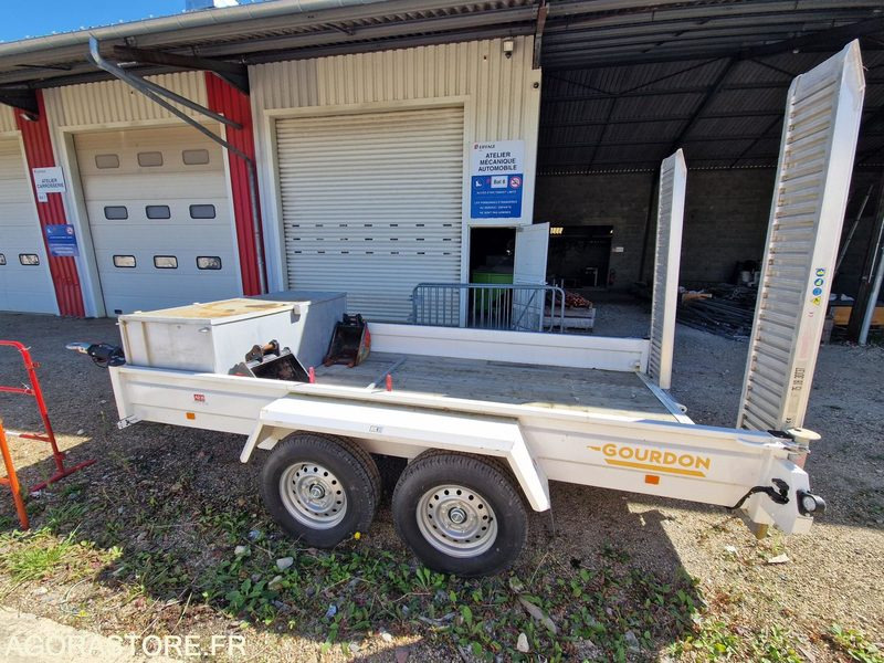 Mini Pelle 1T JCB 8010CTS + Remorque - 2023 / (NEUVE) 19 HEURES (EMF201) - Miniescavatore: foto 5 Mini Pelle 1T JCB 8010CTS + Remorque - 2023 / (NEUVE) 19 HEURES (EMF201) - Miniescavatore: foto 5