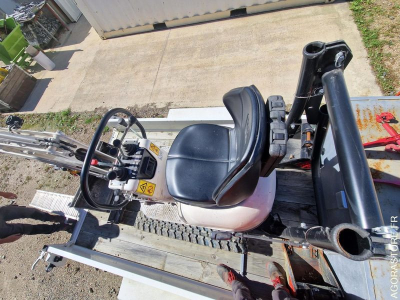 Mini Pelle 1T JCB 8010CTS + Remorque - 2023 / (NEUVE) 19 HEURES (EMF201) - Miniescavatore: foto 3 Mini Pelle 1T JCB 8010CTS + Remorque - 2023 / (NEUVE) 19 HEURES (EMF201) - Miniescavatore: foto 3