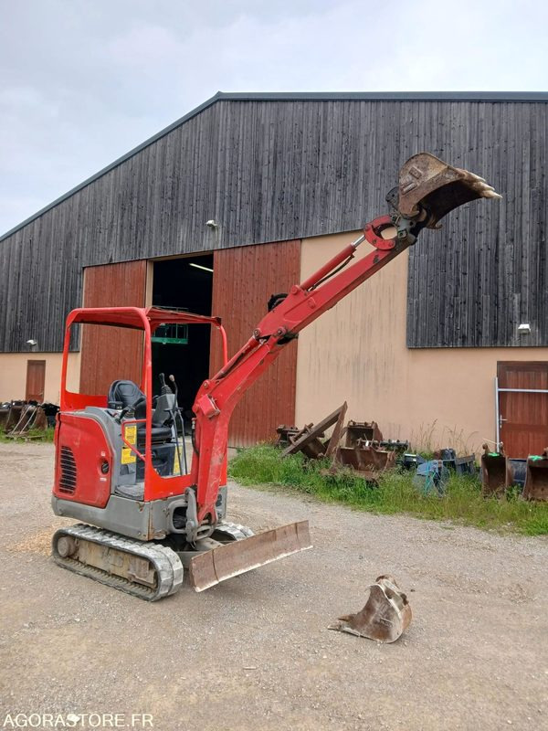 Mini pelle Bobcat E17 avec 2 godets - Escavatore: foto 1 Mini pelle Bobcat E17 avec 2 godets - Escavatore: foto 1