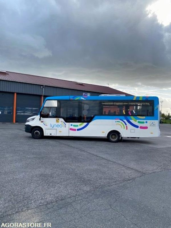 Minibus INDCAR MOBI LOW ENTRY - 27 places - PMR - Minibus, Pulmino: foto 3 Minibus INDCAR MOBI LOW ENTRY - 27 places - PMR - Minibus, Pulmino: foto 3