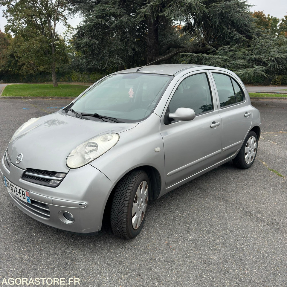 Nissan micra 1.2i - Autovettura: foto 2 Nissan micra 1.2i - Autovettura: foto 2