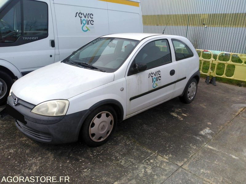 OPEL CORSA commercial non roulant - Autovettura: foto 3 OPEL CORSA commercial non roulant - Autovettura: foto 3