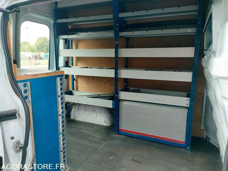 Furgone chiuso OPEL VIVARO: foto 6