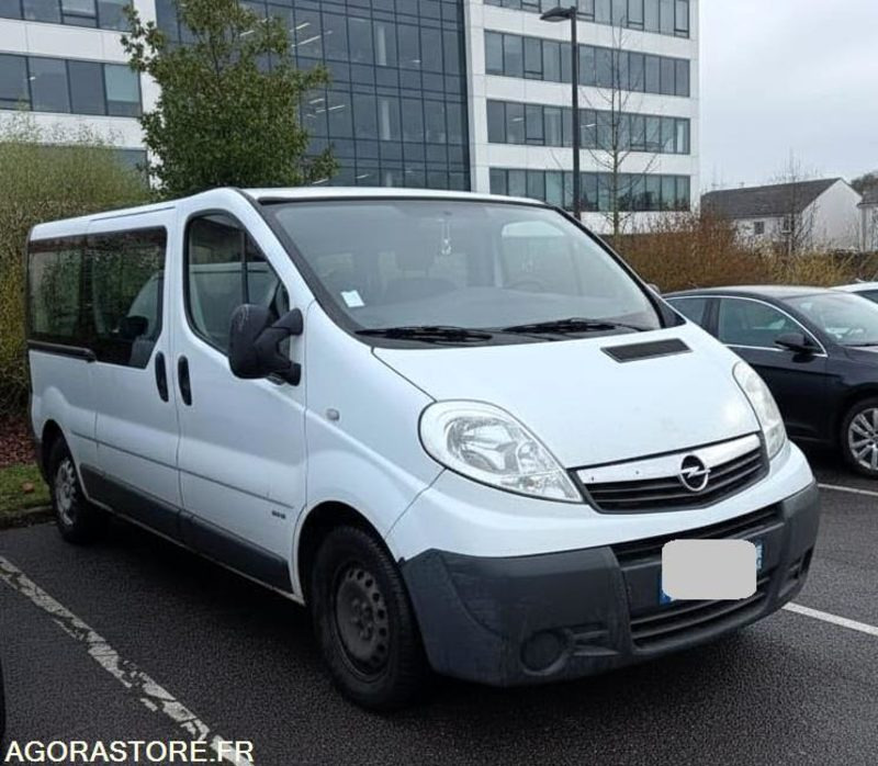 Opel Vivaro Combi 9 places L2H1 -2.0 cdti 120ch - Roulant - Minibus, Pulmino: foto 1 Opel Vivaro Combi 9 places L2H1 -2.0 cdti 120ch - Roulant - Minibus, Pulmino: foto 1