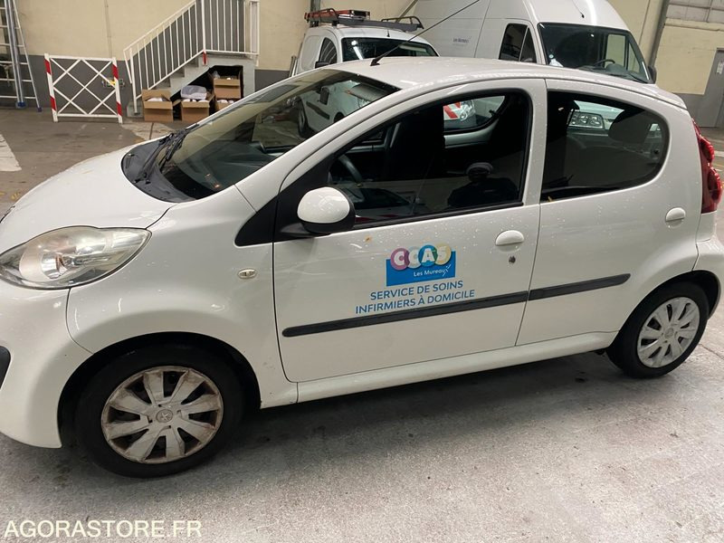 PEUGEOT 107 - Autovettura: foto 2 PEUGEOT 107 - Autovettura: foto 2