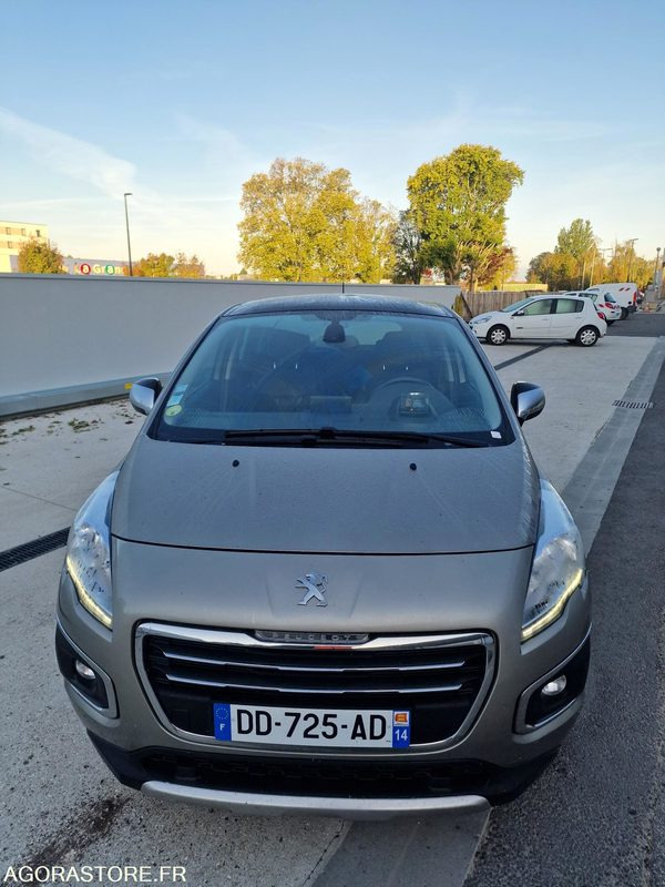 PEUGEOT 3008 - Autovettura: foto 2 PEUGEOT 3008 - Autovettura: foto 2
