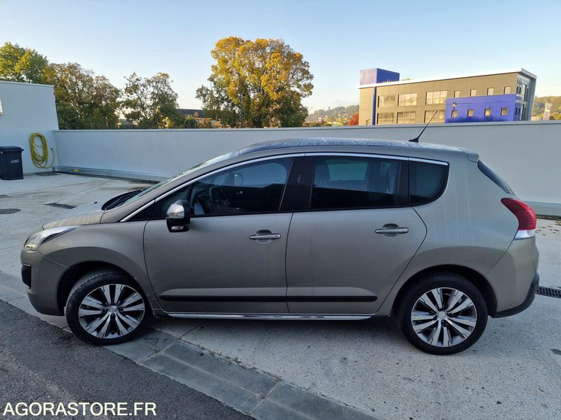 PEUGEOT 3008 - Autovettura: foto 3 PEUGEOT 3008 - Autovettura: foto 3