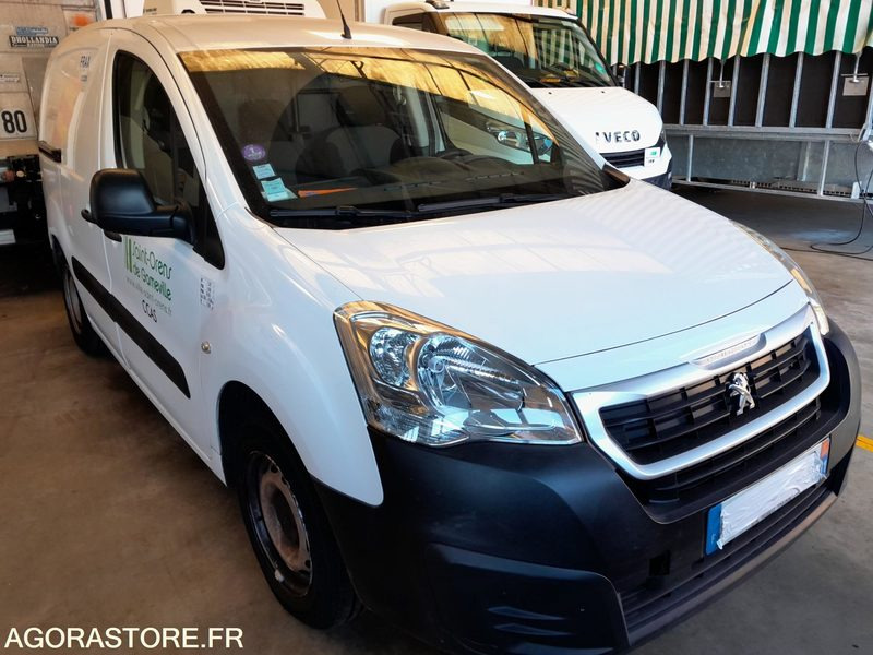 PEUGEOT PARTNER II 1.6 Vti 50026 kms 2016 frigo - Furgoncino: foto 1 PEUGEOT PARTNER II 1.6 Vti 50026 kms 2016 frigo - Furgoncino: foto 1
