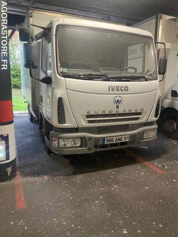 POID LOURD IVECO - Autocarro furgonato: foto 1 POID LOURD IVECO - Autocarro furgonato: foto 1