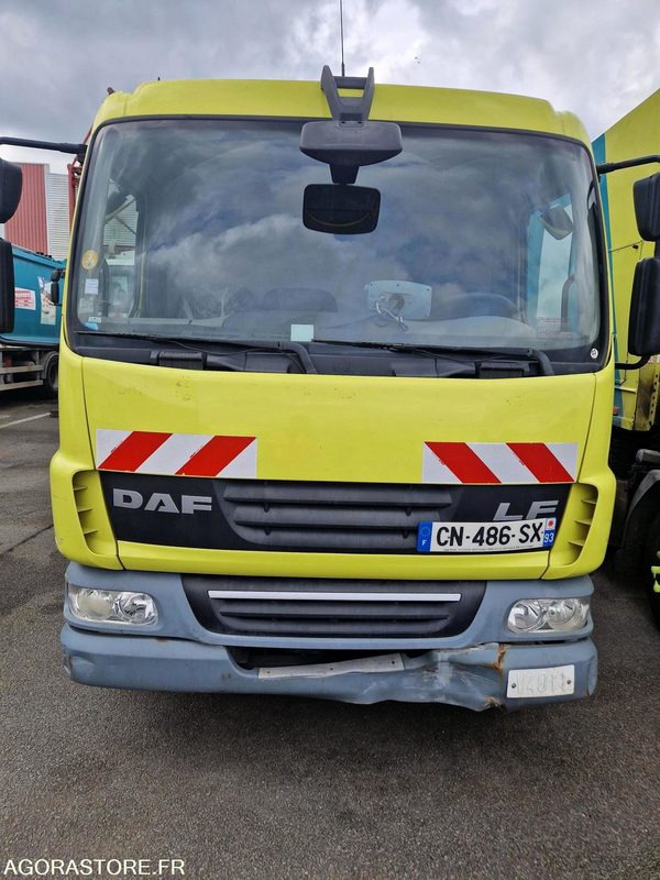 PORTEUR BOM 12T DAF FAUN - 2012 - 257 530 KM - Camion immondizia: foto 1 PORTEUR BOM 12T DAF FAUN - 2012 - 257 530 KM - Camion immondizia: foto 1