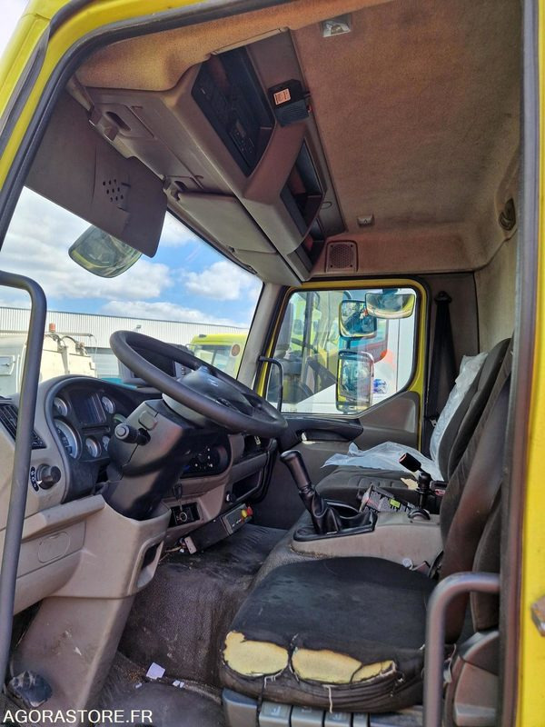 PORTEUR BOM 12T DAF FAUN - 2012 - Camion immondizia: foto 2 PORTEUR BOM 12T DAF FAUN - 2012 - Camion immondizia: foto 2