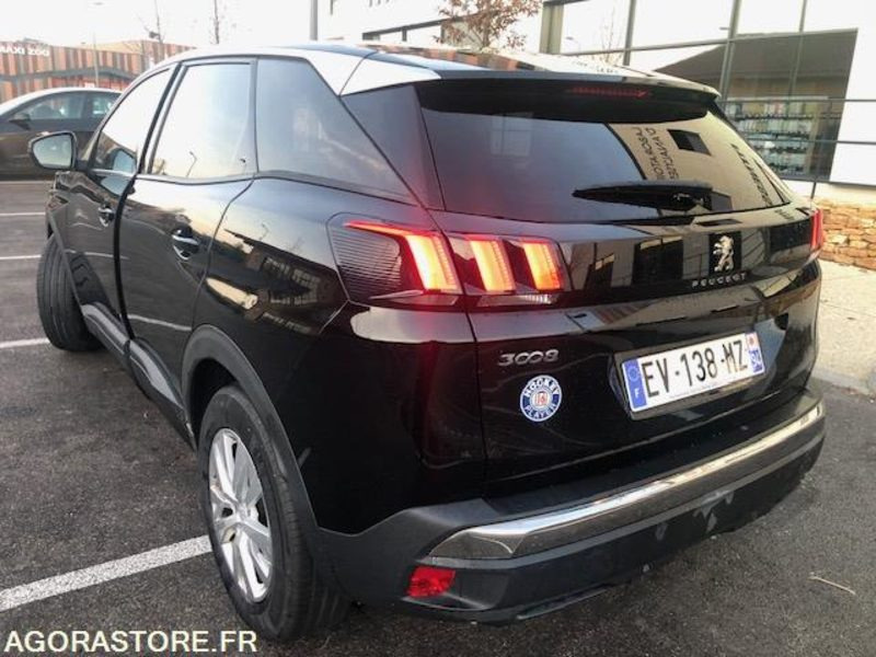 Peugeot 3008 BlueHdi 120 S&S Allure Business BOITE AUTO EAT8 - Courroie faite - Autovettura: foto 4 Peugeot 3008 BlueHdi 120 S&S Allure Business BOITE AUTO EAT8 - Courroie faite - Autovettura: foto 4