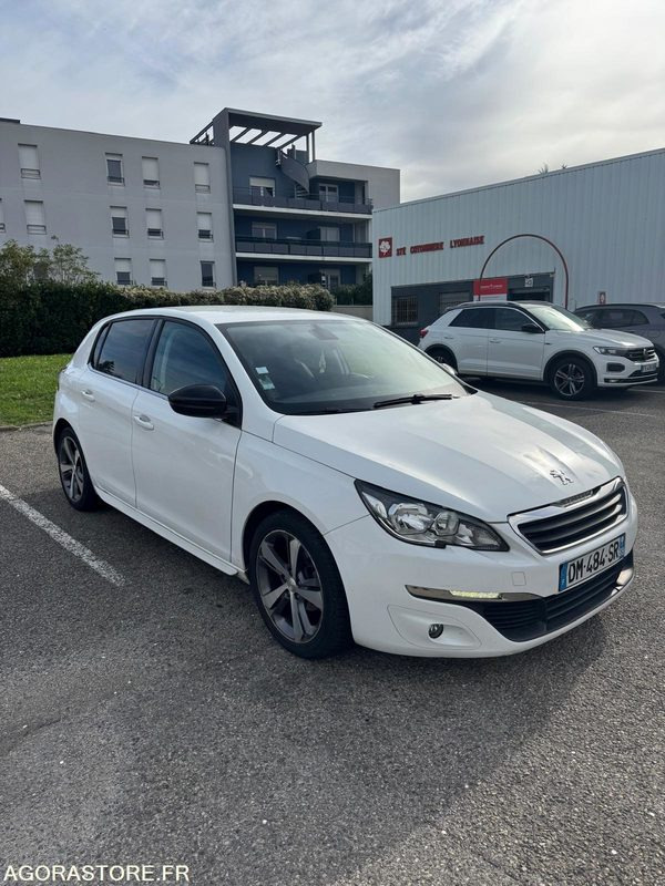 Peugeot 308 1.6 HDi 90 CV phase 2 T9 - 2014 - 172 500 KMS - Autovettura: foto 3 Peugeot 308 1.6 HDi 90 CV phase 2 T9 - 2014 - 172 500 KMS - Autovettura: foto 3